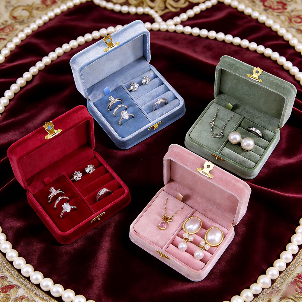 Personalized velvet jewelry bo - Personalized Name Box recension och pris