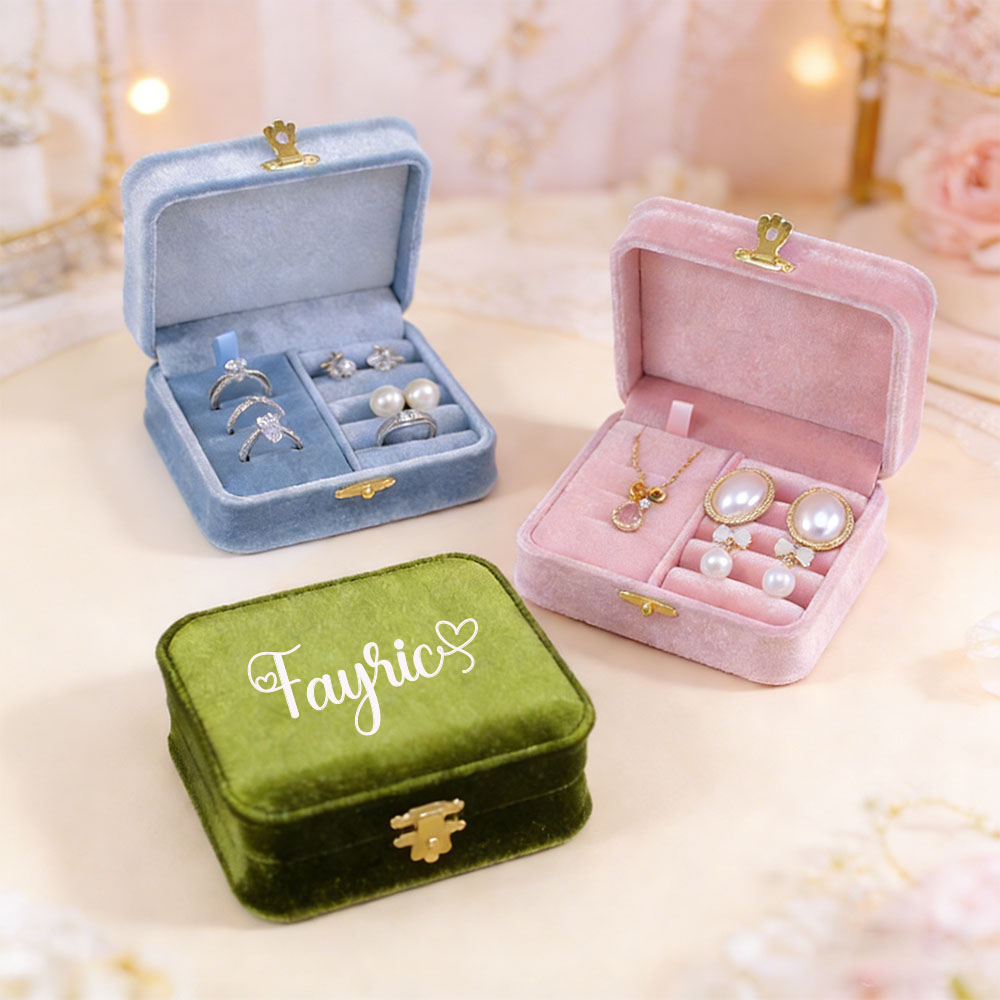 Personalized velvet jewelry bo - Personalized Name Box recension och pris